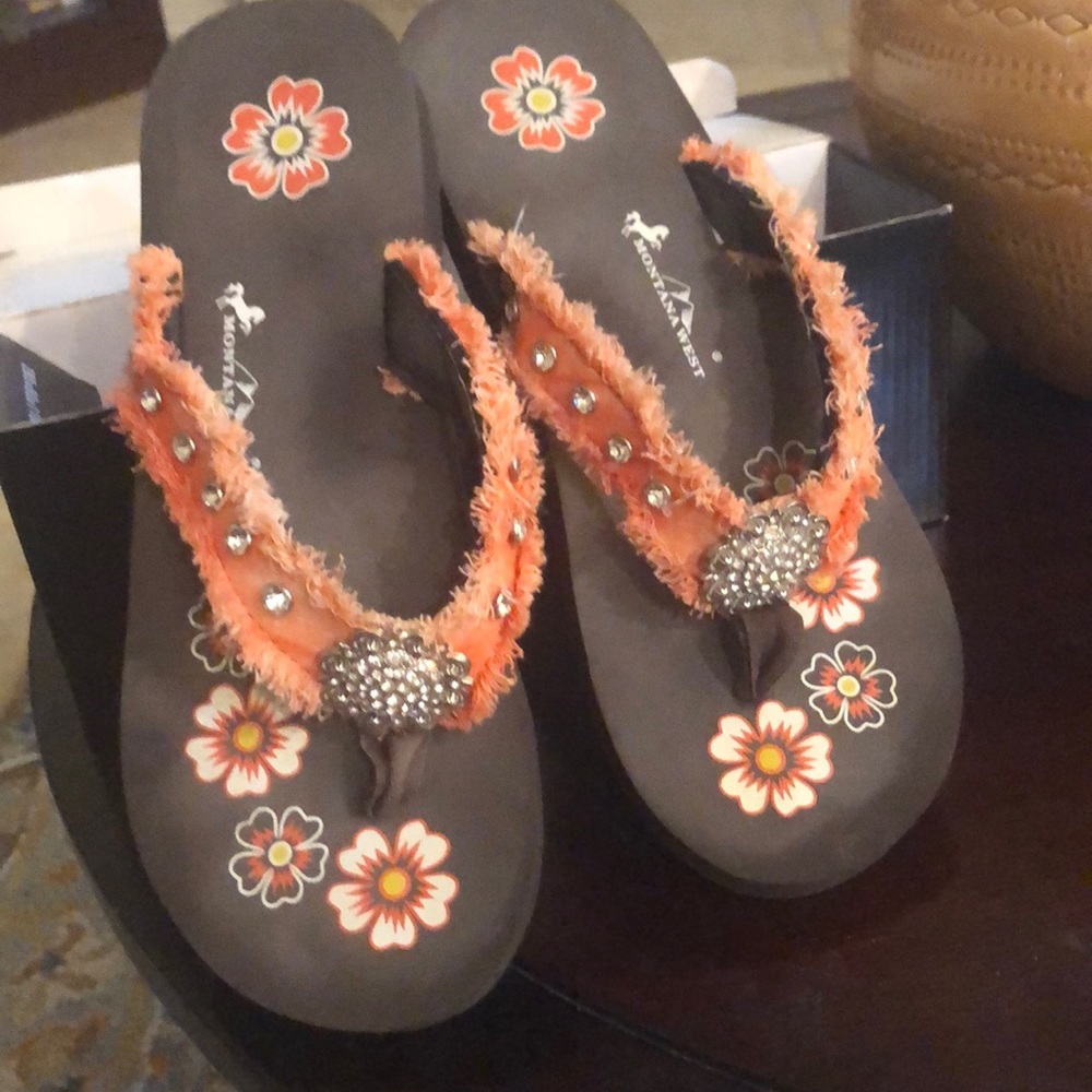 Montana West Flip Flops